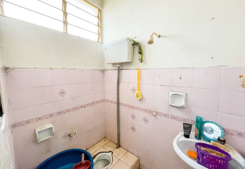 (FLEXIBLE DEPOSIT)(INTERMEDIATE) SINGLE STOREY TAMAN DESA CEMPAKA 2 BANDAR BARU NILAI