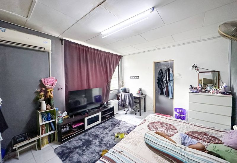 2 Storey Bungalow Jalan Jingga Klang