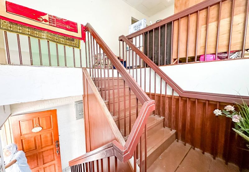 2 Storey Bungalow Jalan Jingga Klang