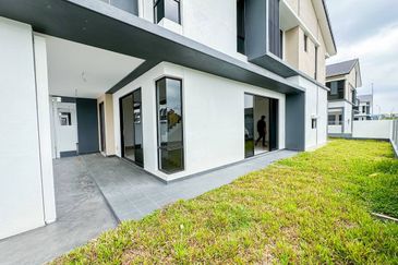 (ENDLOT) Brand New 2 Storey Terrace (Type Lyra), Bandar Bukit Raja Klang