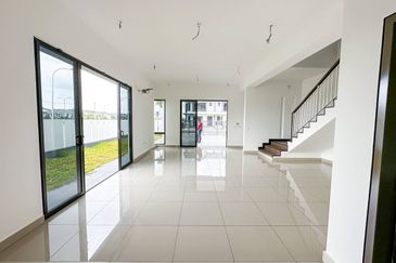 (ENDLOT) Brand New 2 Storey Terrace (Type Lyra), Bandar Bukit Raja Klang