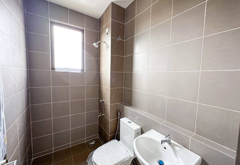 (ENDLOT) Brand New 2 Storey Terrace (Type Lyra), Bandar Bukit Raja Klang