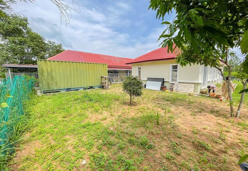 ( EXTRA LAND) Single Storey Bungalow Mahkota Hills Lenggeng , Negeri Sembilan