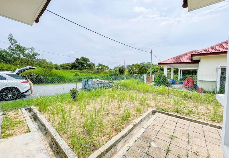 ( EXTRA LAND) Single Storey Bungalow Mahkota Hills Lenggeng , Negeri Sembilan