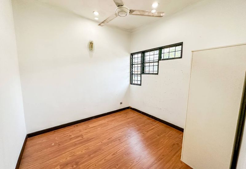 (FULLY EXTENDED) Renovated 2 Storey Intermediate Taman Bukit Cheras, KL