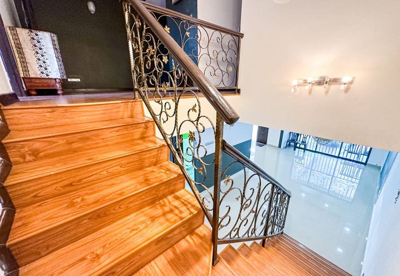 (FULLY EXTENDED) Renovated 2 Storey Intermediate Taman Bukit Cheras, KL