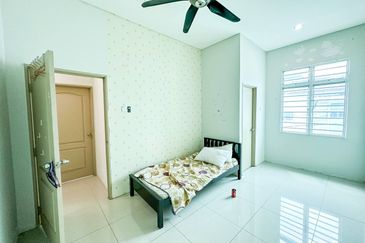 (FLEXIBLE DEPOSIT) 2 Storey Terrace, Warisan Puteri Presint 4, Seremban