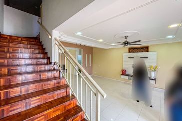 (FLEXIBLE DEPOSIT) Renovated 2 Storey Terrace Taman DESA Jaya 2 Senawang, Negeri Sembilan