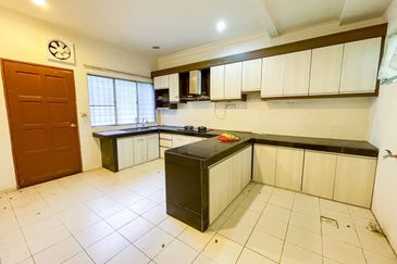 (FLEXIBLE DEPOSIT) Renovated 2 Storey Terrace Taman DESA Jaya 2 Senawang, Negeri Sembilan