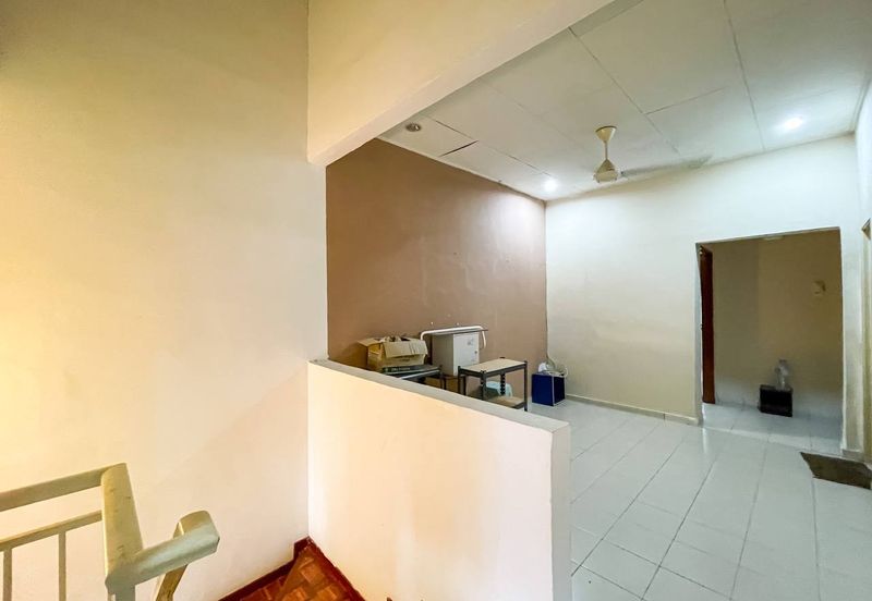 (FLEXIBLE DEPOSIT) Renovated 2 Storey Terrace Taman DESA Jaya 2 Senawang, Negeri Sembilan