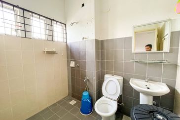 (FLEXIBLE DEPOSIT) Renovated 2 Storey Terrace Taman DESA Jaya 2 Senawang, Negeri Sembilan