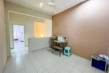 (FLEXIBLE DEPOSIT) Renovated 2 Storey Terrace Taman DESA Jaya 2 Senawang, Negeri Sembilan