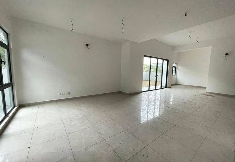 (GATED GUARDED) 3 Storey Semi-Detached Desa Hill Villas Taman Desa Petaling, Kuala Lumpur