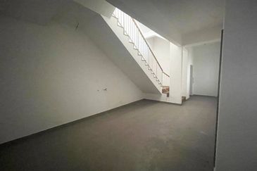 (GATED GUARDED) 3 Storey Semi-Detached Desa Hill Villas Taman Desa Petaling, Kuala Lumpur