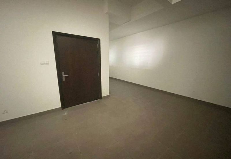 (GATED GUARDED) 3 Storey Semi-Detached Desa Hill Villas Taman Desa Petaling, Kuala Lumpur