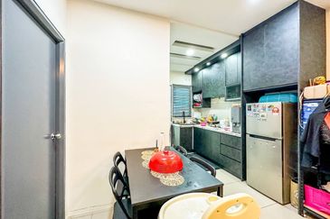 (GATED GUARDED) Double Storey Terrace Kita Harmoni, Cybersouth, Dengkil