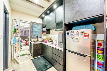 (GATED GUARDED) Double Storey Terrace Kita Harmoni, Cybersouth, Dengkil