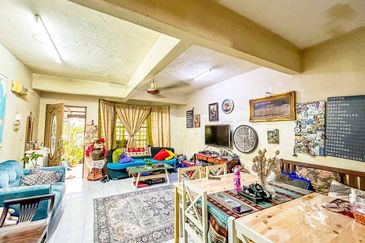 (FULLY EXTENDED) Double Storey Terrace Taman Permata, Ulu Klang