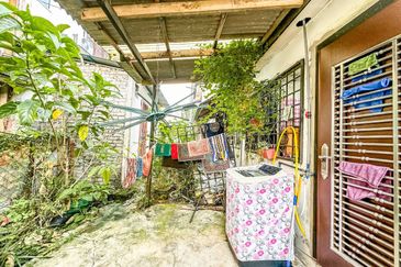 (FULLY EXTENDED) Double Storey Terrace Taman Permata, Ulu Klang
