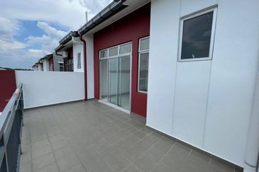 (INTERMEDIATE) 2 Storey Terrace Jalan Balam, Taman Bentara, Jalan Kebun Baru