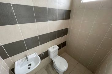 (INTERMEDIATE) 2 Storey Terrace Jalan Balam, Taman Bentara, Jalan Kebun Baru