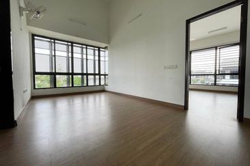 (FREEHOLD)(GATED GUARDED) Corner Lot 2 Storey Casira Bandar Bukit Raja, Klang