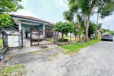 1 STOREY BUNGALOW KOTA PERDANA, BANDAR PUTRA PERMAI, SERI KEMBANGAN