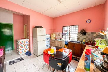 1 STOREY BUNGALOW KOTA PERDANA, BANDAR PUTRA PERMAI, SERI KEMBANGAN