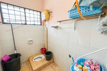 1 STOREY BUNGALOW KOTA PERDANA, BANDAR PUTRA PERMAI, SERI KEMBANGAN