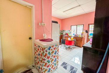 1 STOREY BUNGALOW KOTA PERDANA, BANDAR PUTRA PERMAI, SERI KEMBANGAN