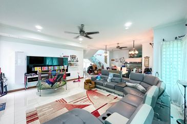 (FREEHOLD) 2 Storey Semi Detached Corner Lot SS5 Kelana Jaya