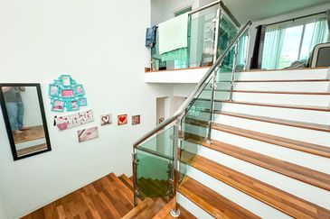 (FREEHOLD) 2 Storey Semi Detached Corner Lot SS5 Kelana Jaya