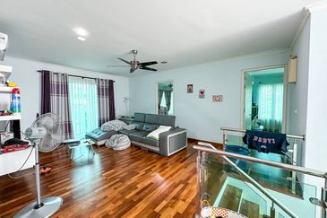 (FREEHOLD) 2 Storey Semi Detached Corner Lot SS5 Kelana Jaya