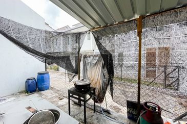 (BRAND NEW)(GATED GUARDED) Renovated 2 Storey Serenia Amani, Serenia City Sepang