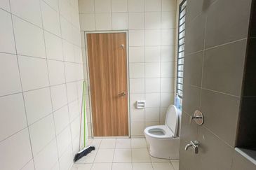 (BRAND NEW)(GATED GUARDED) Renovated 2 Storey Serenia Amani, Serenia City Sepang