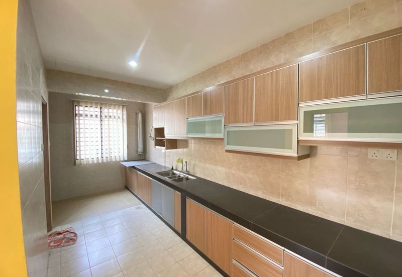 (FULLY RENOVATED) Corner Lot 2.5 Storey Terrace Taman Mantin Putra, Negeri Sembilan