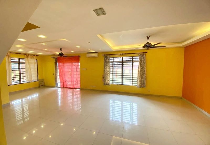 (FULLY RENOVATED) Corner Lot 2.5 Storey Terrace Taman Mantin Putra, Negeri Sembilan