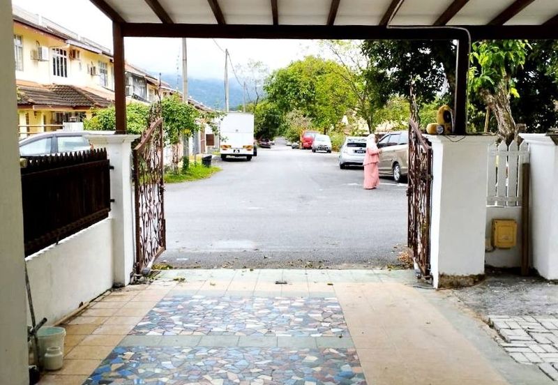 (ENDLOT) Intermediate 2 Storey Terrace Seksyen 7, Bandar Mahkota Cheras