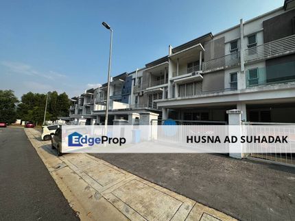 2.5 Storey Terrace Sunway Alam Suria Seksyen U10, Shah Alam, Selangor, Shah Alam