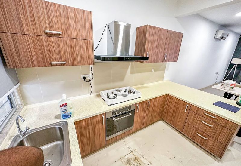 2.5 Storey Terrace Sunway Alam Suria Seksyen U10, Shah Alam