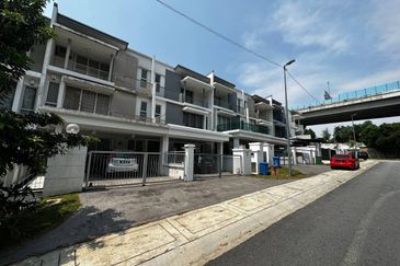 2.5 Storey Terrace Sunway Alam Suria Seksyen U10, Shah Alam