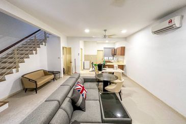 2.5 Storey Terrace Sunway Alam Suria Seksyen U10, Shah Alam