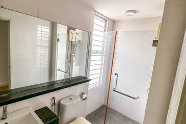 2.5 Storey Terrace Sunway Alam Suria Seksyen U10, Shah Alam