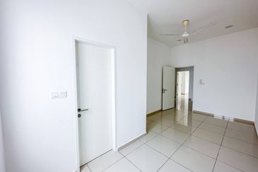 (GATED GUARDED) 2 Storey Taman Ara Sendayan, Bandar Sri Sendayan Seremban