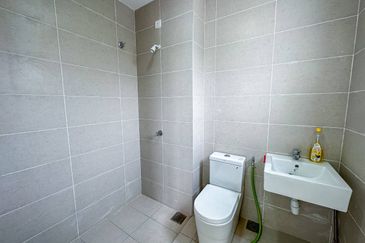 (GATED GUARDED) 2 Storey Taman Ara Sendayan, Bandar Sri Sendayan Seremban