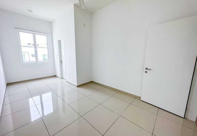 (GATED GUARDED) 2 Storey Taman Ara Sendayan, Bandar Sri Sendayan Seremban