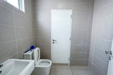 (GATED GUARDED) 2 Storey Taman Ara Sendayan, Bandar Sri Sendayan Seremban