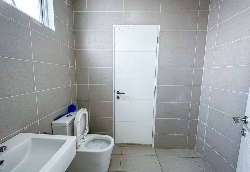 (GATED GUARDED) 2 Storey Taman Ara Sendayan, Bandar Sri Sendayan Seremban