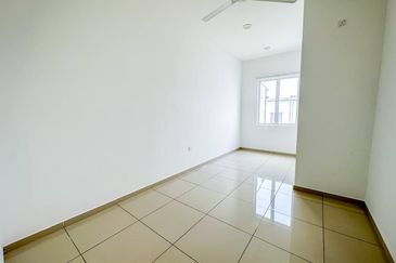 (GATED GUARDED) 2 Storey Taman Ara Sendayan, Bandar Sri Sendayan Seremban