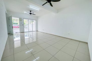 (GATED GUARDED) 2 Storey Taman Ara Sendayan, Bandar Sri Sendayan Seremban